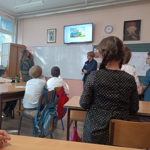 Угледни час 